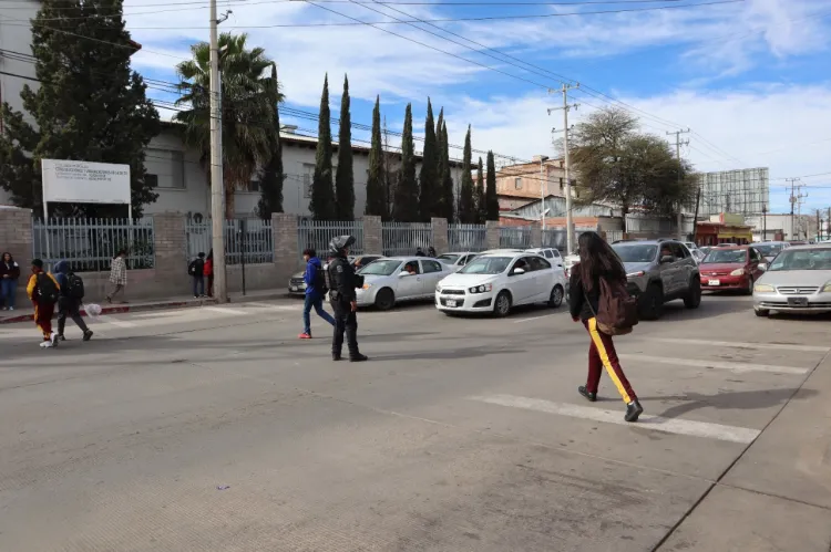 Mantienen ajustes por frío en escuelas