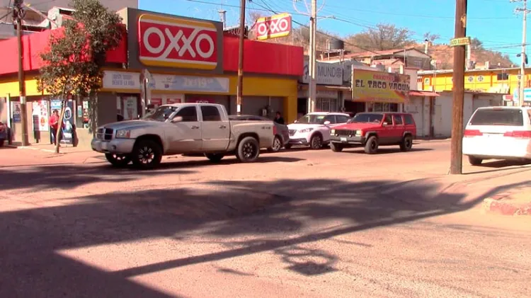 Reaparecen baches; reparados hace 4 meses