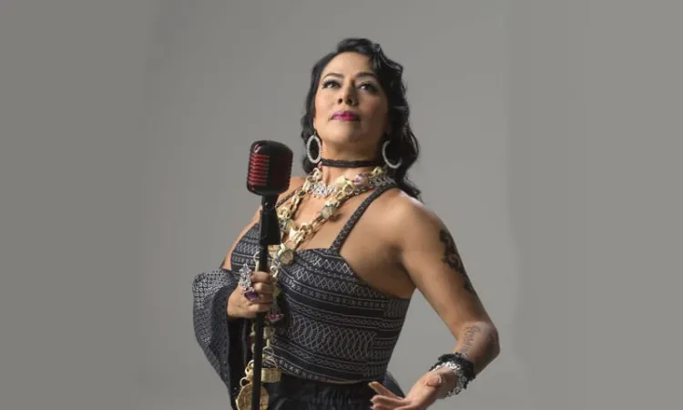 Lila Downs sana con música
