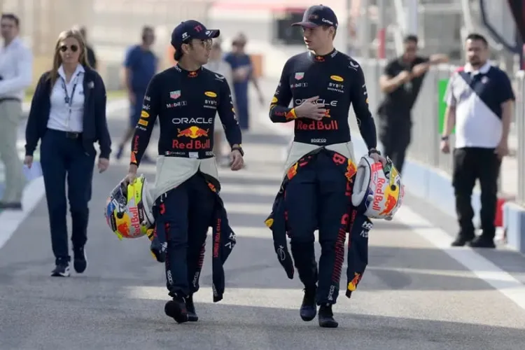 Verstappen mantiene nivel