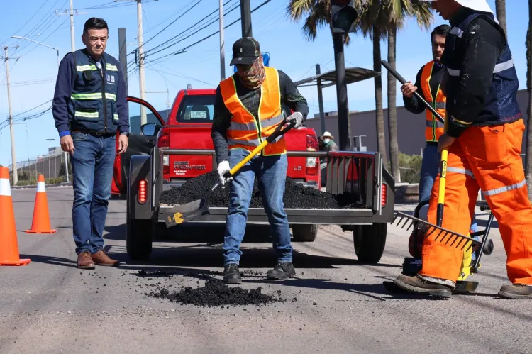 Inicia bacheo con asfalto ‘más duradero’