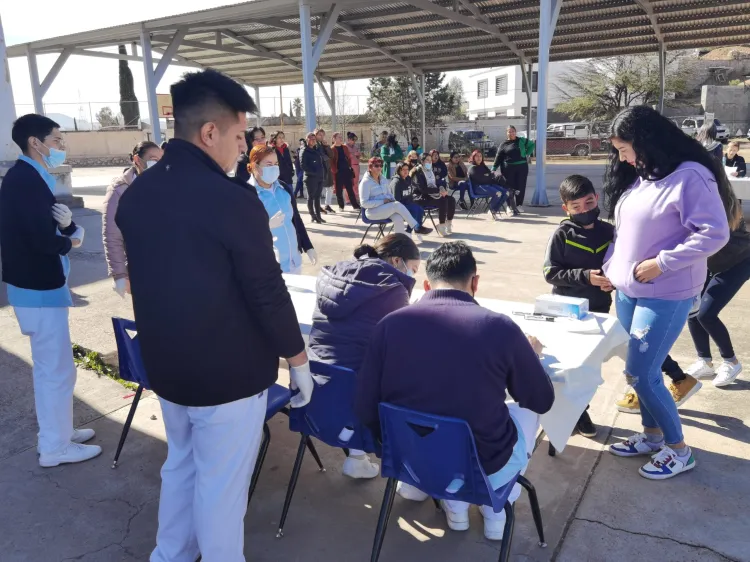 Llevan Rotarios programa preventivo a escuela primaria