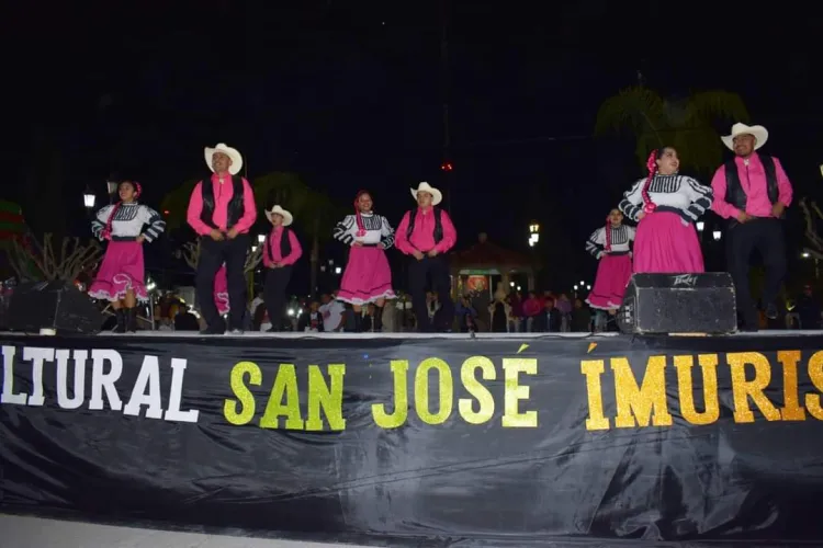 Celebra Ímuris 336 aniversario con fiesta patronal