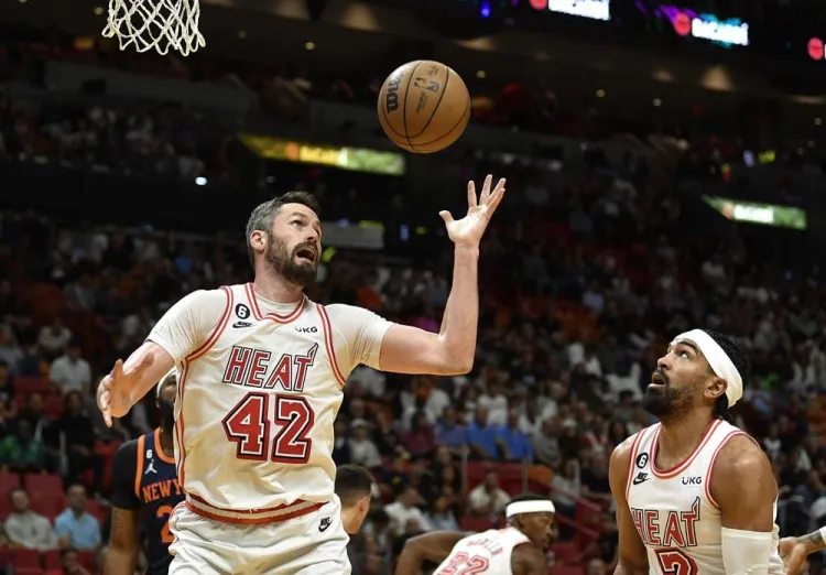 Heat se impone a los Knicks