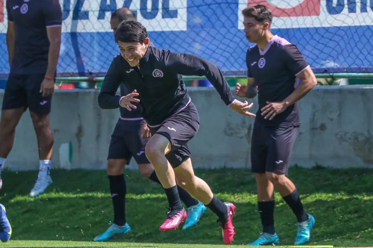 Cruz Azul choca con Gallos Blancos