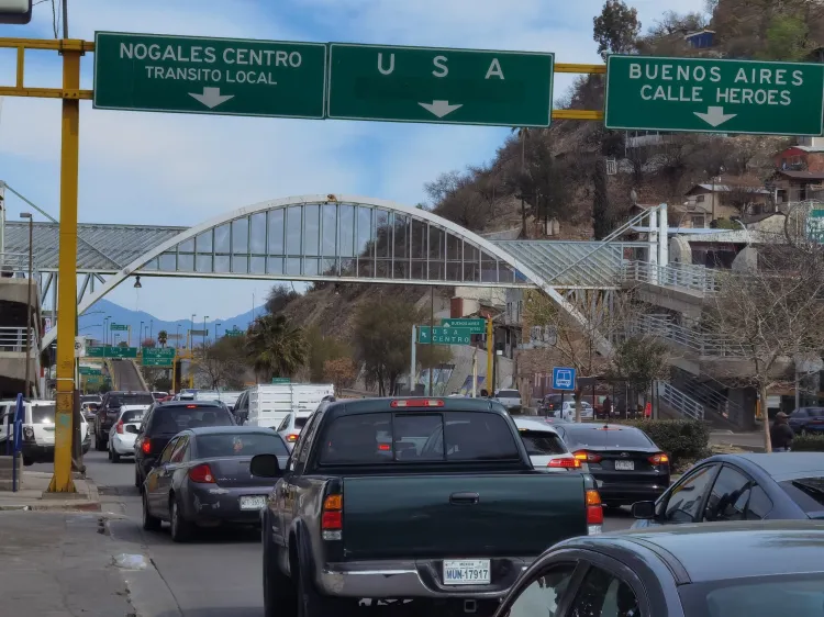 Aumenta fila de cruce hacia Estados Unidos