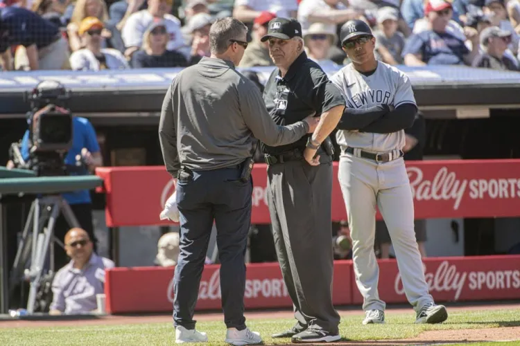 Umpire va al hospital