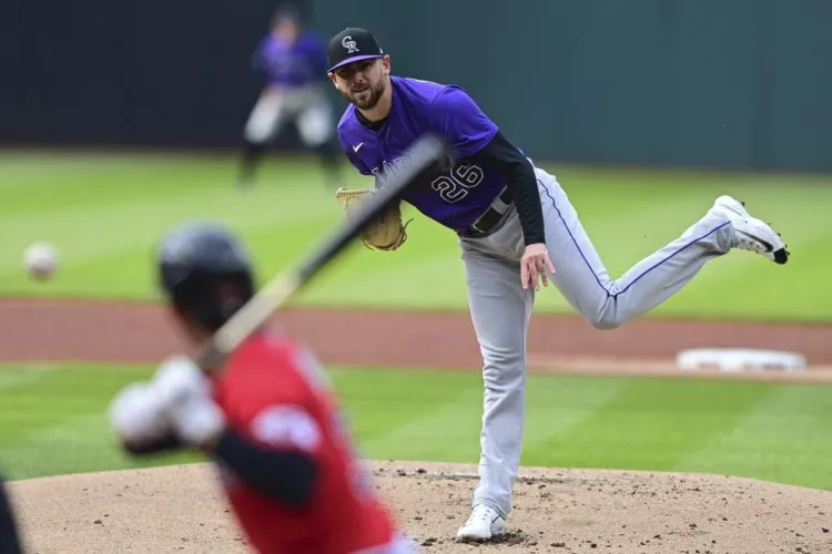 Rockies derrotan a los Guardianes