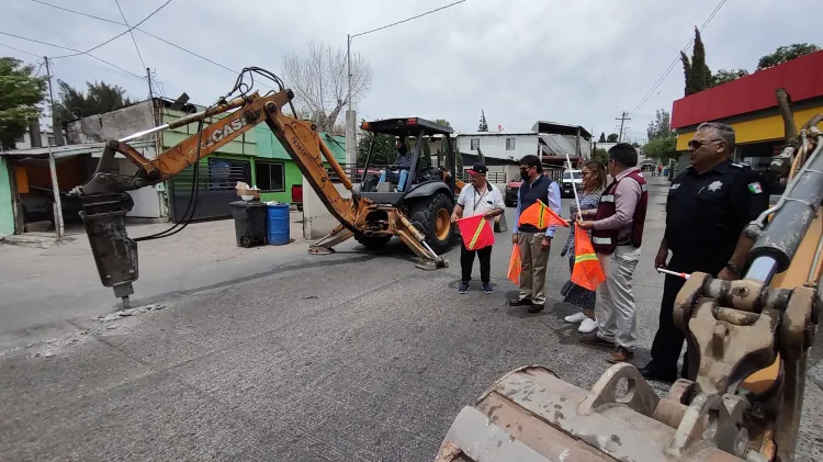 Inicia rehabilitación de calle 15 de enero en Lomas de Nogales II