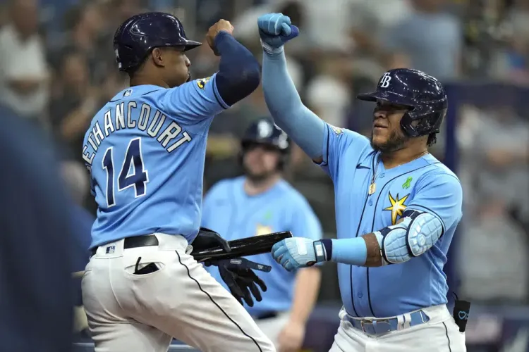 Rays someten a los Piratas