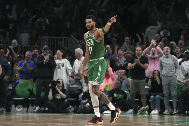 Celtics y Heat abren batalla