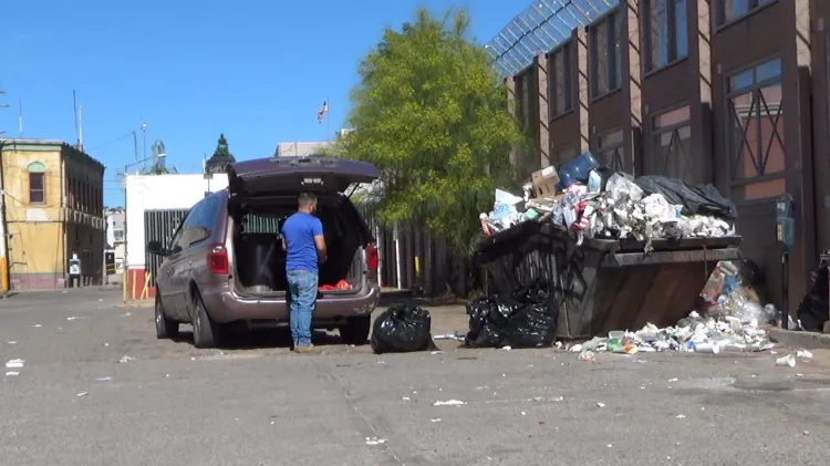 Expone investigación deterioro del espacio público en Nogales