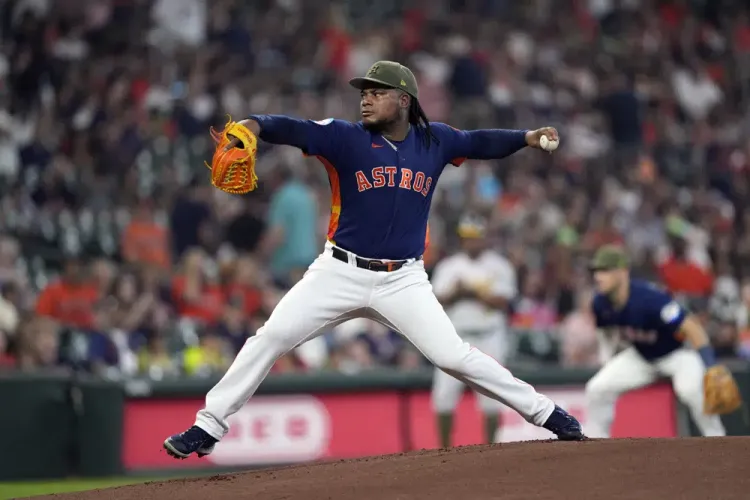 Valdez guía a los Astros