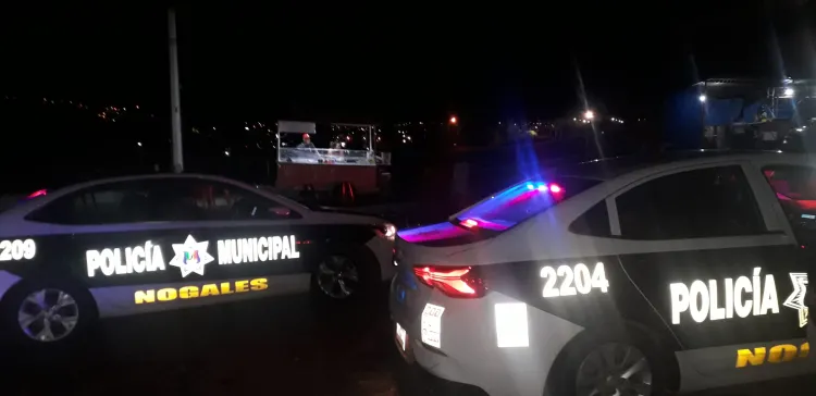 Agrede a cachazos y amenaza de muerta a vecino