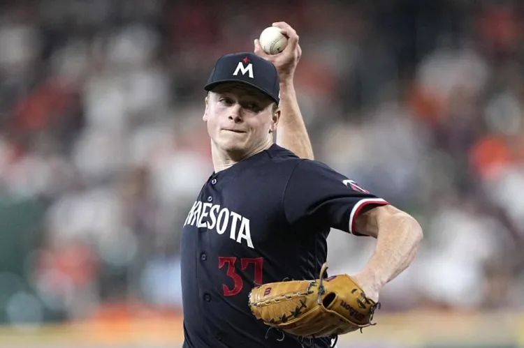 Novato silencia a los Astros