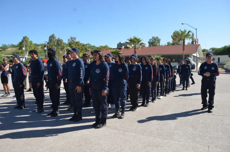 Responden más de 1500 asistentes a Rally Deportivo en Cuartel Militar