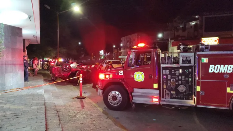 Vuelca conductor alcoholizado frente al Museo de Arte de Nogales