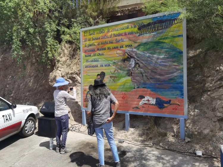 Inauguran mural pro migrante