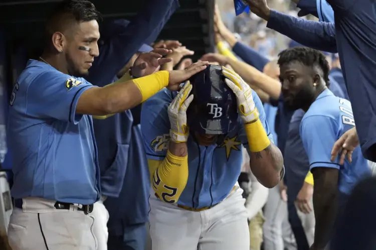 Rays vencen con HR de Siri