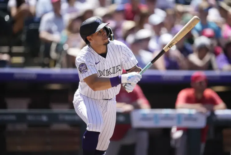 Rockies se recuperan ante Angelinos