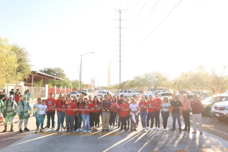 Entrega Alcalde obra de pavimentación en bulevar Bicentenario