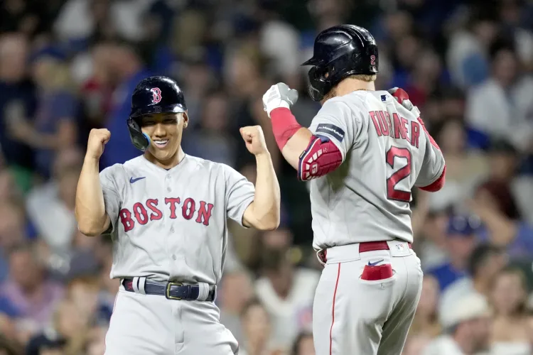 Medias Rojas ganan a los Cachorros