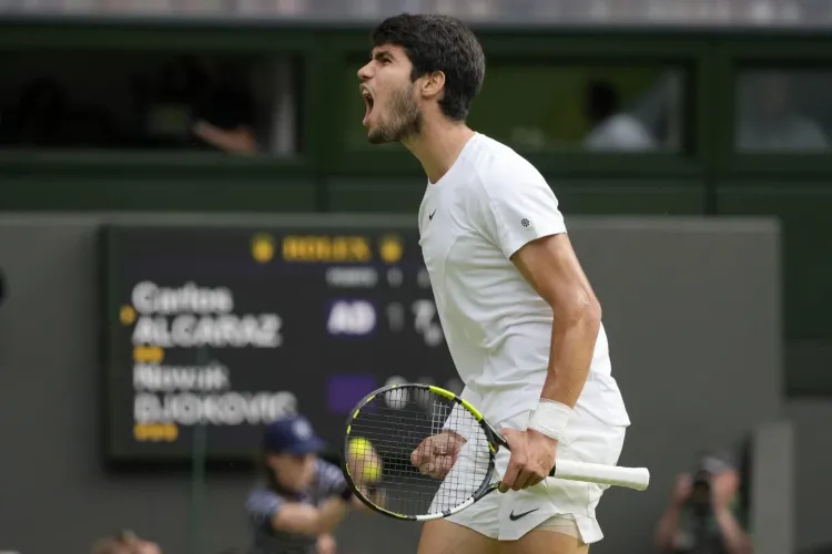 Alcaraz destrona a Djokovic