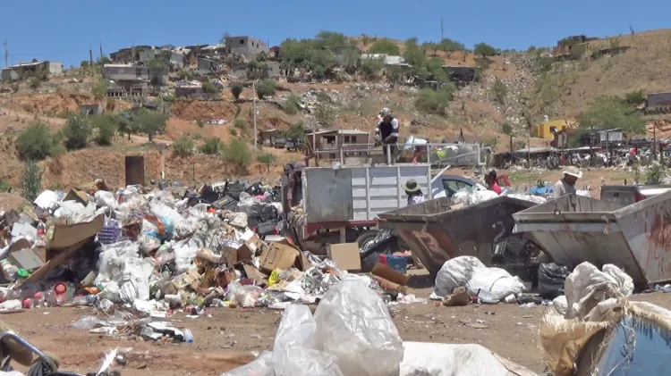 Agilizan traslado de basura en el Centro de Atención Temporal