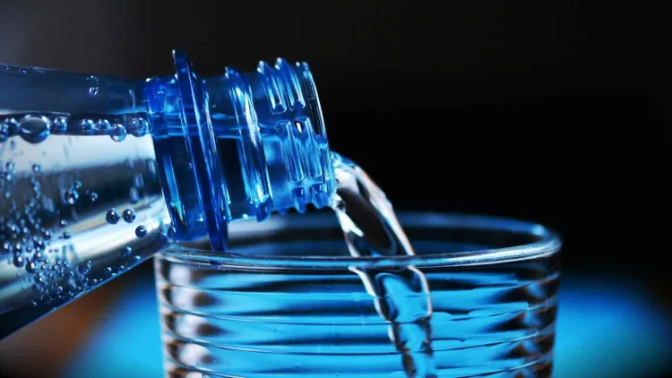 Buscan prevenir deshidratación en población vulnerable