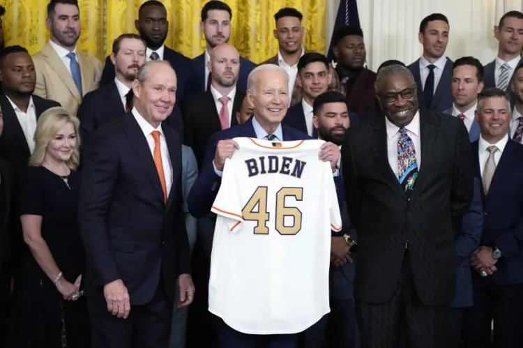 Recibe Biden a los Astros