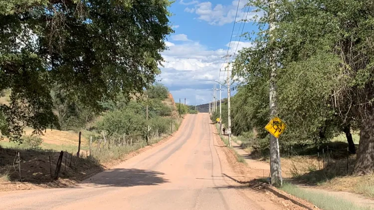 Buscan concretar proyecto de pavimentación a la UTN