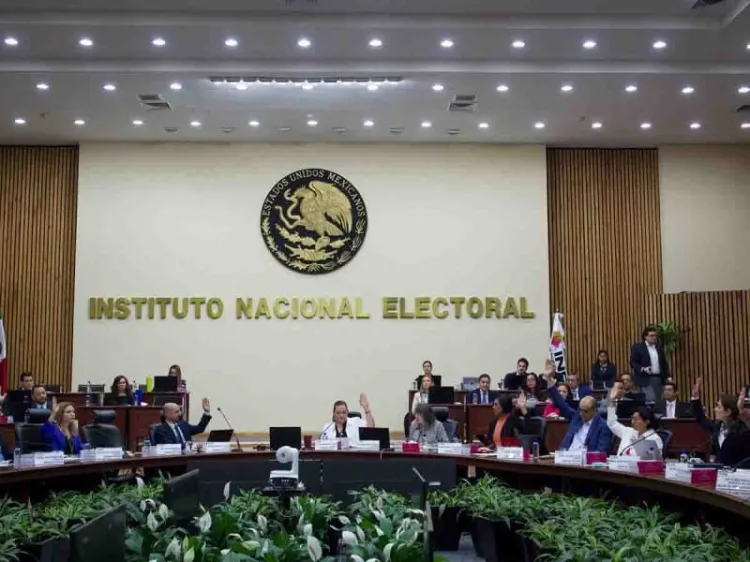 Propone INE ampliar sedes consulares para voto de mexicanos en el extranjero