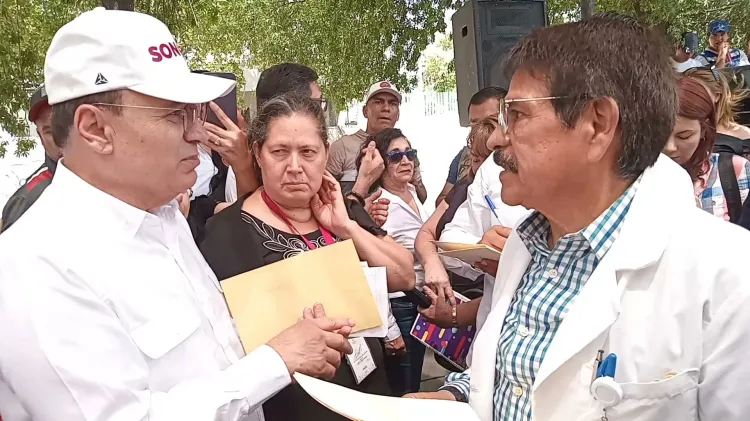 Exponen médicos faltantes en hospital; piden apoyo al Gobernador