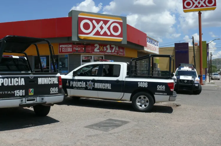 Asaltan Oxxo en La Brisa