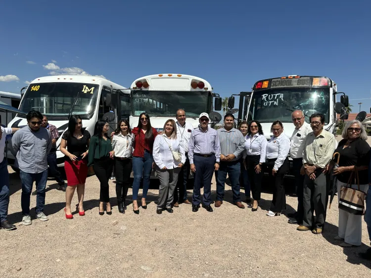 Inician operaciones camiones de transporte público