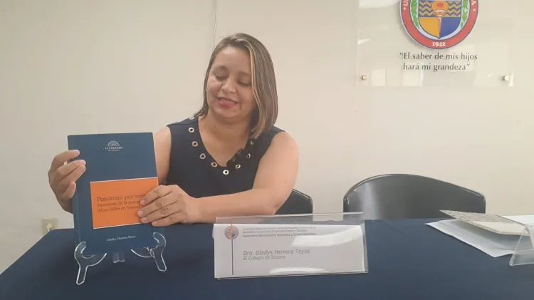 Presentan libro “Pensión por vejez”, en Unison Nogales