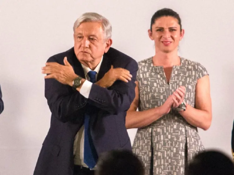 Ana Guevara seguirá al frente de la Conade; AMLO la respalda