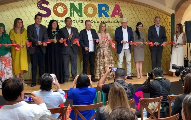 Gobernador inaugura Casa Sonora en Festival Cervantino