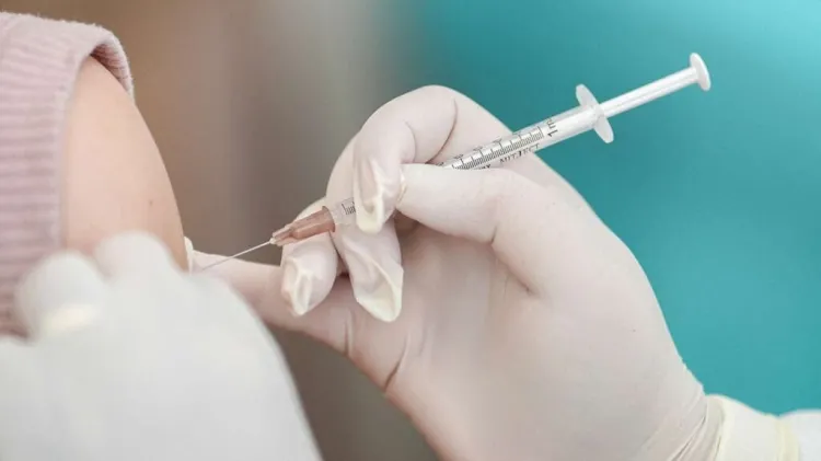 Aplicarán vacuna contra Covid-19 en Influenza en Nogales