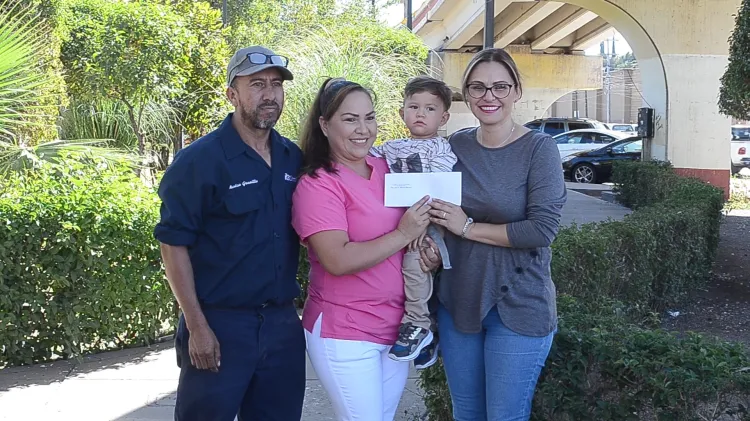 Ratifica Azalia Guevara apoyos a deporte, salud y educación