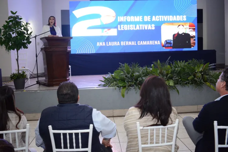 Resalta Ana Bernal confianza y apoyo del pueblo en informe legislativo
