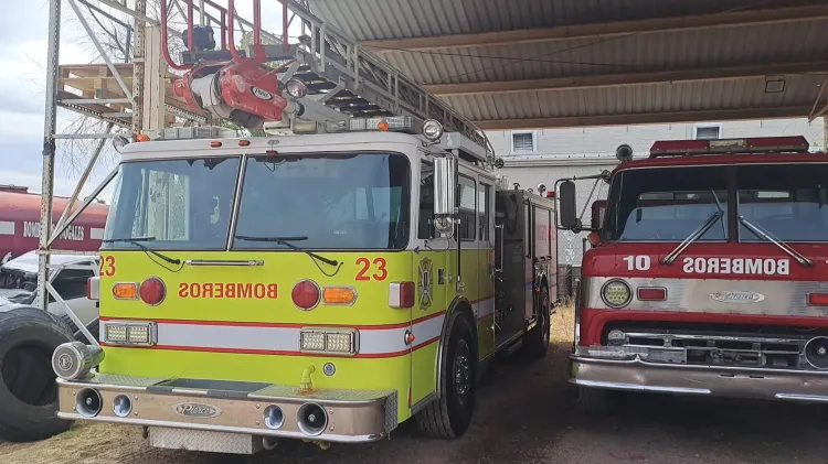 Capacitan a bomberos en sobre incidentes de tráfico