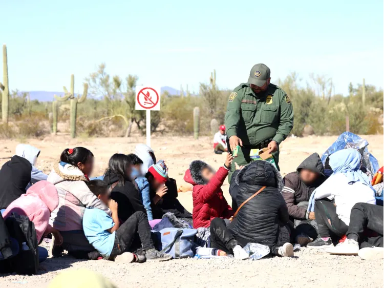 Detienen en Arizona a más de 18 mil migrantes
