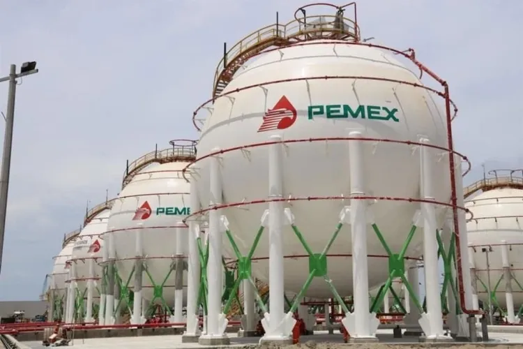 Pemex terminó 2023 con altas deudas