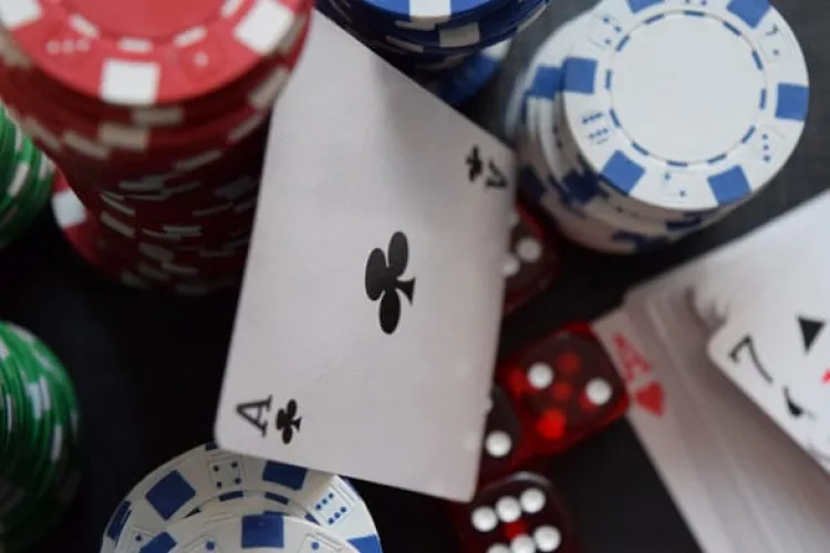 ¿Tienen Mejores Probabilidades los Casinos en Línea?