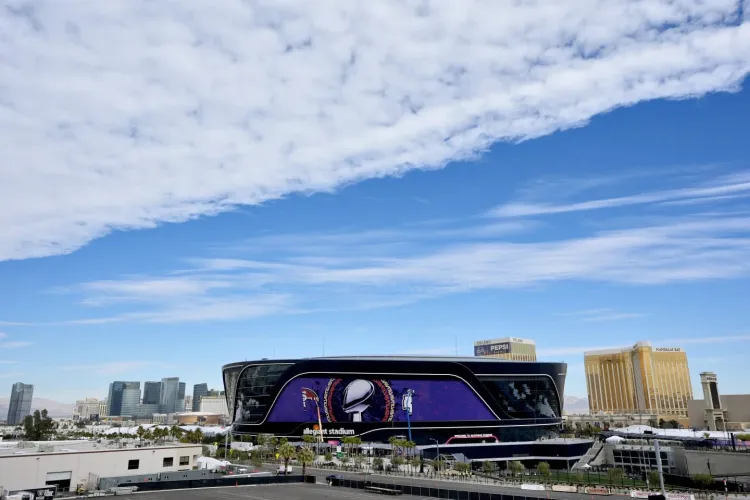 Escenario futurista del Super Bowl