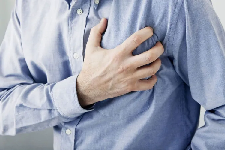 ¿Cómo saber si estás sufriendo un infarto de miocardio y qué hacer?
