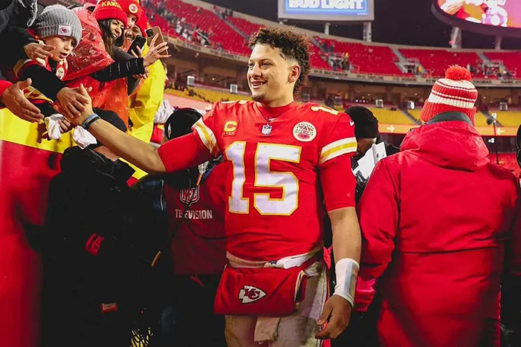 Jefes y Mahomes reestructuran firma