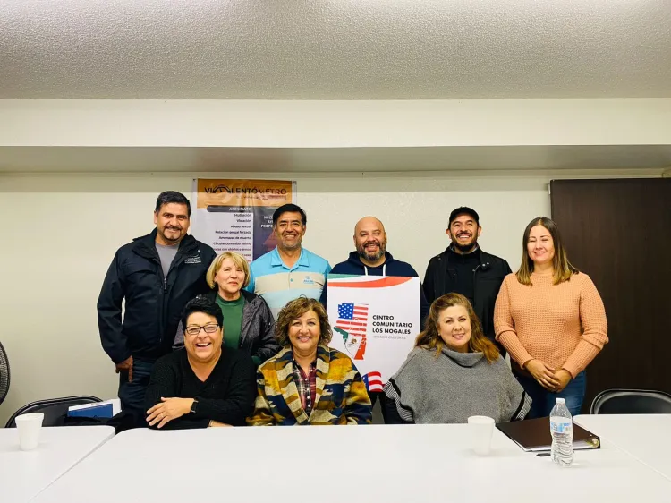 Forman Mediadores Comunitarios en Nogales, Arizona
