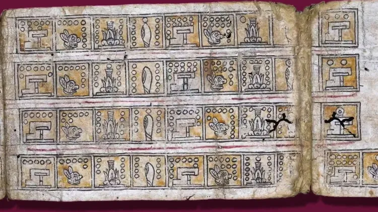 Obtiene México tres códices de cuatro siglos de antigüedad